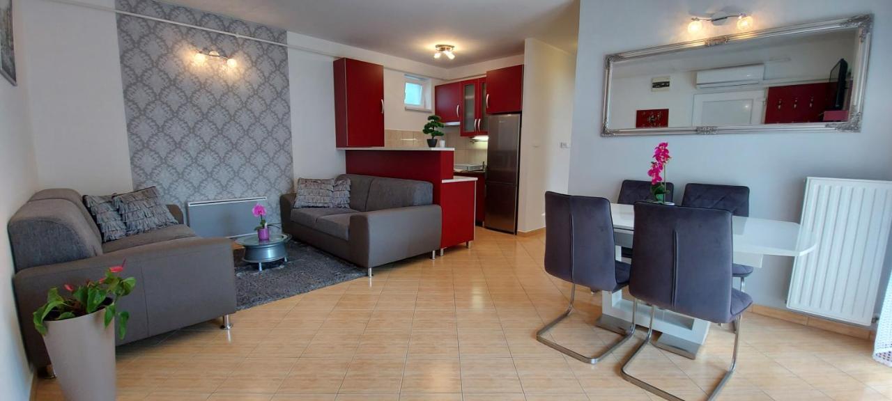 Amulett Suite Apartment Hajdúszoboszló Екстериор снимка
